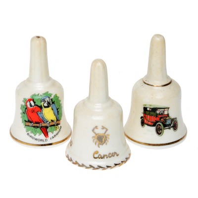 Комплект из 3 миниатюрных колокольчиков. Фарфор, деколь, золочение. Великобритания, 1980-е гг.