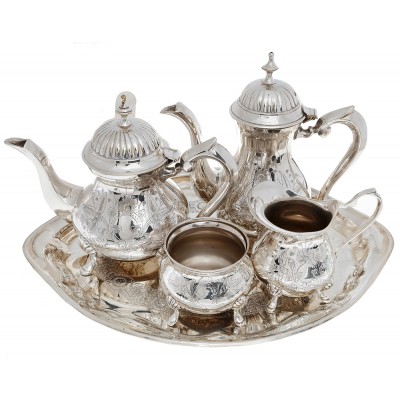 Чайно-кофейный набор из 5 предметов. Металл, глубокое серебрение E.P.N.S, гравировка. Великобритания, первая половина XX века