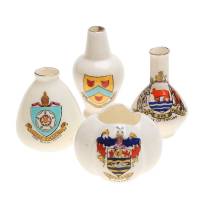 Комплект из 4-х миниатюрных коллекционных вазочек. Фарфор, деколь, золочение. Великобритания, вторая половина ХХ века