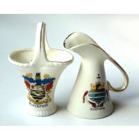 Две миниатюрные коллекционные вазочки. Фарфор, деколь, золочение. Великобританя, 1970 -е гг.
