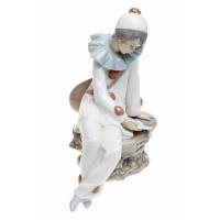 Фарфоровая статуэтка мальчик в костюме Пьеро "Любовное письмо", фарфор Nao для Lladro, Испания, 1987 год