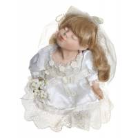 Кукла коллекционная "Маленькая невеста". Фарфор, ткани, мягконабивной наполнитель, ручная работа. Западная Европа, 1970-е гг.