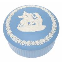 Шкатулка для мелочей. Голубой бисквит, рельеф. Wedgwood, Великобритания, винтаж, конец ХХ века