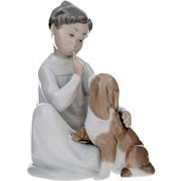 Lladro. Статуэтка "Мальчик с собакой". Фарфор, ручная роспись, глазуровка. Высота 20 см. Lladro, Испания (Валенсия), 1980-е гг.