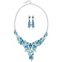 Комплект "Флавия": ожерелье и серьги от Arrina. Кристаллы и стразы голубого цвета, бижутерный сплав серебряного тона. Гонконг