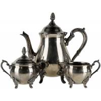 Чайный набор из 3-х предметов: чайник, сахарница и сливочник. Металл, серебрение.  Великобритания, первая половина 20 века