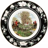 Декоративная тарелка "Охотники с собаками". Фарфор. Royal Doulton, Великобритания, 1984 год
