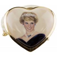 Шкатулка музыкальная "Диана - истинная принцесса", в форме сердца, сувенир. Фарфор. Ardleigh Elliott, США, винтаж, 1998 год (с нюансом)