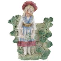 Статуэтка антикварная "Дама у изгороди". Высота 10 см, фарфор, Великобритания, конец 19 века