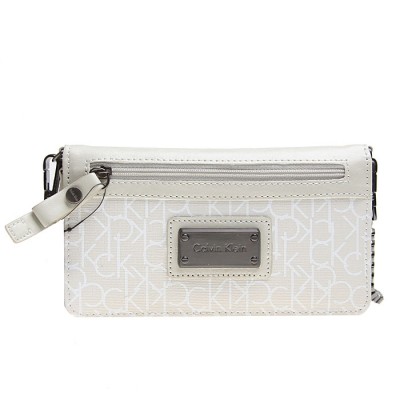 Женский клатч-портмоне Calvin Klein, из коллекции Simone, натуральная кожа, цвет холодный бежевый. США Женский клатч-портмоне Calvin Klein, из коллекции Simone, натуральная кожа, цвет холодный бежевый. США