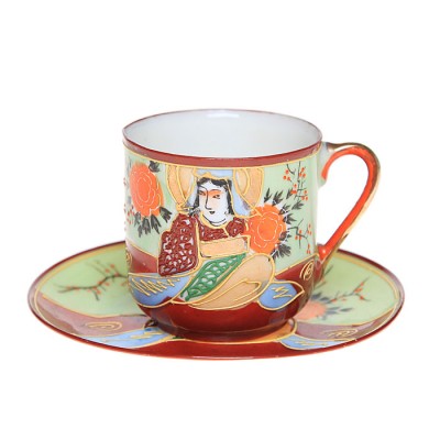 Кофейная пара "Подлинный самурай" в стиле мориаж, тонкий костяной фарфор, ручная роспись и золочение. Satsuma, Япония, первая половина ХХ века Кофейная пара "Подлинный самурай" в стиле мориаж, тонкий костяной фарфор, ручная роспись и золочение. Satsuma, Япония, первая половина ХХ века