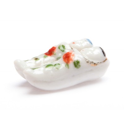 Башмачки декоративные, миниатюрные. Фарфор, роспись. Западная Европа, 1960-е гг. Башмачки декоративные, миниатюрные. Фарфор, роспись. Западная Европа, 1960-е гг.