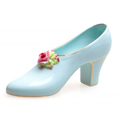 Башмачок декоративный. Фарфор, роспись, золочение, рельеф. Adderley, Великобритания, 1960-е гг. Башмачок декоративный. Фарфор, роспись, золочение, рельеф. Adderley, Великобритания, 1960-е гг.