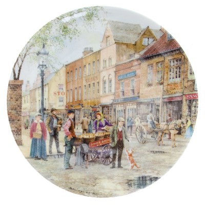 Брайан Иден "Продавец пряников", декоративная тарелка. Фарфор, деколь. Davenport, Великобритания, 1991 год Брайан Иден "Продавец пряников", декоративная тарелка. Фарфор, деколь. Davenport, Великобритания, 1991 год