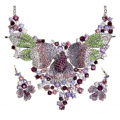 Комплект "Манон" от Arrina: ожерелье и серьги-пусеты. Австрийские кристаллы аметистового цвета, разноцветные стразы, бижутерный сплав серебряного тона. Гонконг, 2005