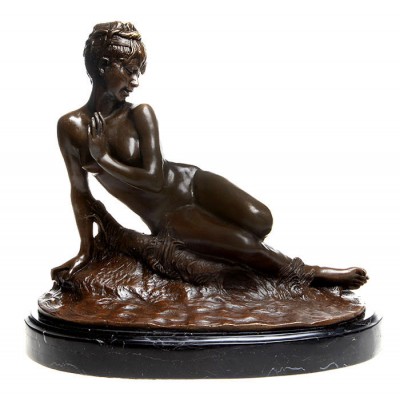 Статуэтка "Обнаженная девушка с бабочкой на плече" в стиле Модерн. Бронза 100%, мрамор. Франция, конец ХХ века Статуэтка "Обнаженная девушка с бабочкой на плече" в стиле Модерн. Бронза 100%, мрамор. Франция, конец ХХ века