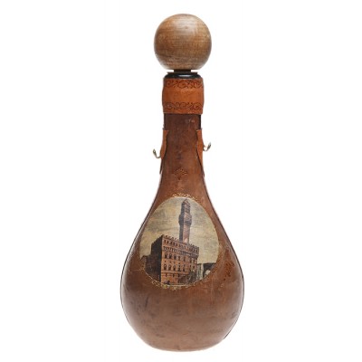 Бутылка для вина. Кожа, стекло, дерево, золочение. Западная Европа, 1960-е гг. Бутылка для вина. Кожа, стекло, дерево, золочение. Западная Европа, 1960-е гг.