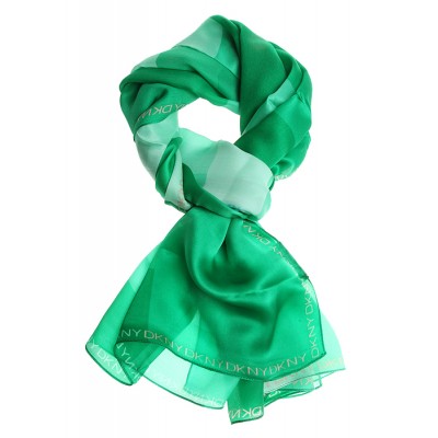 DKNY Шарф женский. Цвет: зеленый. 100% шелк. 170 х 65 см. DKNY, Италия