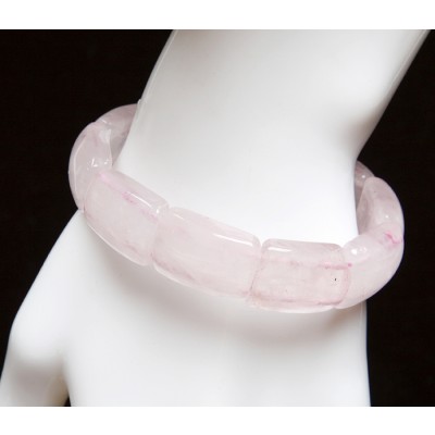Браслет "Розовый туман". Натуральный розовый кварц. Гонконг, 2000-е гг. Браслет "Розовый туман". Натуральный розовый кварц. Гонконг, 2000-е гг.