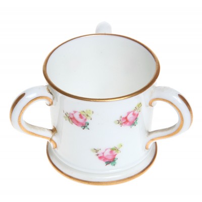 Чашечка миниатюрная. Фарфор, роспись, золочение. Royal Crown Derby, Великобритания, вторая половина ХХ века Чашечка миниатюрная. Фарфор, роспись, золочение. Royal Crown Derby, Великобритания, вторая половина ХХ века