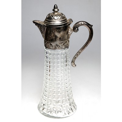 Кувшин для вина или воды. Стекло, металл, серебрение. Италия, начало ХХ века Кувшин для вина или воды. Стекло, металл, серебрение. Италия, начало ХХ века