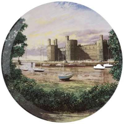 Декоративная тарелка "Кэрнарфон", фарфор, винтаж, Wedgwood, Danbury Mint, Великобритания, 1980-е гг. Декоративная тарелка "Кэрнарфон", фарфор, винтаж, Wedgwood, Danbury Mint, Великобритания, 1980-е гг.