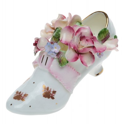 Башмачок декоративный. Фарфор, роспись, золочение, рельеф. Royal Stratford, Великобритания, 1994 год Башмачок декоративный. Фарфор, роспись, золочение, рельеф. Royal Stratford, Великобритания, 1994 год