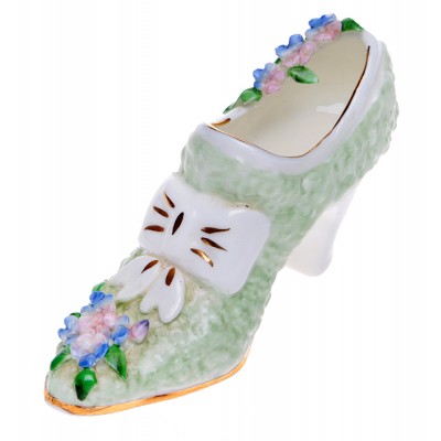 Башмачок декоративный. Фарфор, роспись, золочение, рельеф. Royal Stratford, Великобритания, 1994 год Башмачок декоративный. Фарфор, роспись, золочение, рельеф. Royal Stratford, Великобритания, 1994 год