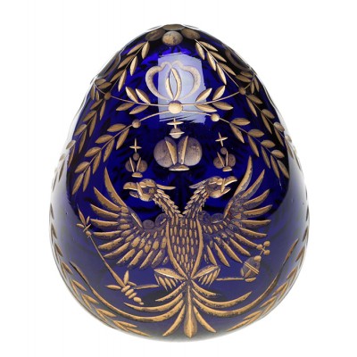 Яйцо пасхальное в стиле Фаберже. Хрусталь темно-синего цвета, гравировка. Россия, 2000-е гг. Яйцо пасхальное в стиле Фаберже. Хрусталь темно-синего цвета, гравировка. Россия, 2000-е гг.