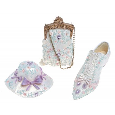 Набор миниатюр из 3 предметов. Композитный материал, роспись, ручная работа. Великобритания, конец ХХ века Набор миниатюр из 3 предметов. Композитный материал, роспись, ручная работа. Великобритания, конец ХХ века