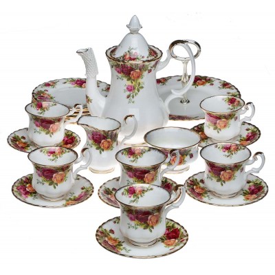 Кофейный сервиз "Розы Старой Англии" на 6 персон, 22 предмета. Фарфор, деколь, золочение. Royal Albert, Великобритания, 1980-е гг. Кофейный сервиз "Розы Старой Англии" на 6 персон, 22 предмета. Фарфор, деколь, золочение. Royal Albert, Великобритания, 1980-е гг.