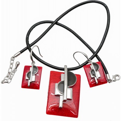 Комплект "Джаз": кулон на шнурке и серьги от D.Mari. Ювелирный акрил, эмаль, искусственная кожа, , бижутерый сплав серебряного тона. Гонконг Комплект "Джаз": кулон на шнурке и серьги от D.Mari. Ювелирный акрил, эмаль, искусственная кожа, , бижутерый сплав серебряного тона. Гонконг