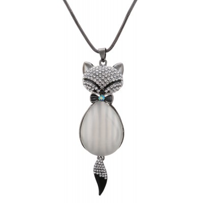 Кулон на цепочке "Опаловая кошка" от D.Mari. Ювелирный акрил, прозрачные кристаллы, бижутерный сплав серебряного тона. Гонконг Кулон на цепочке "Опаловая кошка" от D.Mari. Ювелирный акрил, прозрачные кристаллы, бижутерный сплав серебряного тона. Гонконг