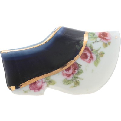 Миниатюрный декоративный голландский башмачок. Фарфор, деколь, золочение. Западная Европа, 1980-е гг. Миниатюрный декоративный голландский башмачок. Фарфор, деколь, золочение. Западная Европа, 1980-е гг.