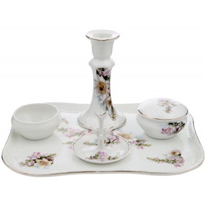 Limoges. Набор дамский для туалетного столика, 5 предметов. Фарфор, деколь, золочение. Limoges, Франция, первая половина ХХ века Limoges. Набор дамский для туалетного столика, 5 предметов. Фарфор, деколь, золочение. Limoges, Франция, первая половина ХХ века