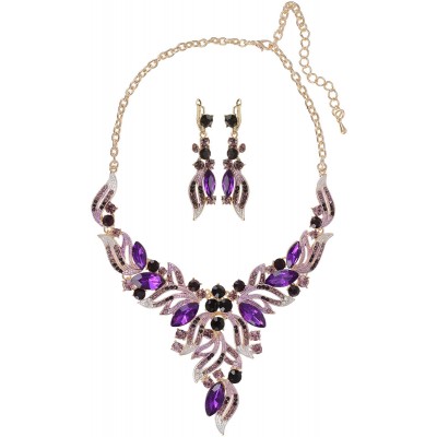 Комплект "Франческа": ожерелье и серьги от Arrina. Кристаллы и стразы аметистового цвета, бижутерный сплав золотого тона. Гонконг