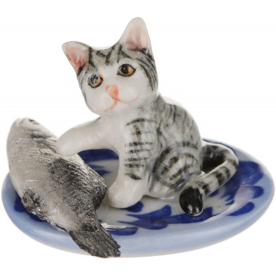 Статуэтка миниатюрная "Кот с рыбкой на тарелке". Фарфор, роспись, ручная работа. Высота 3 см. Таиланд