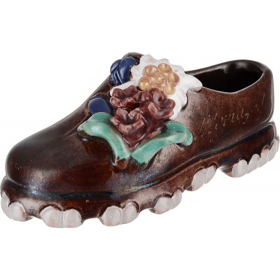 Башмачок декоративный. Керамика, рельеф, роспись, глазуровка. Австрия, конец ХХ века Башмачок декоративный. Керамика, рельеф, роспись, глазуровка. Австрия, конец ХХ века