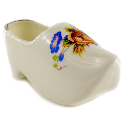 Башмачок декоративный. Фарфор, деколь. Великобритания, вторая половина ХХ века Башмачок декоративный. Фарфор, деколь. Великобритания, вторая половина ХХ века