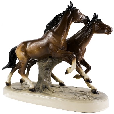 Статуэтка "Бегущие лошади". Фарфор, роспись. Hertwig & Co. Германия