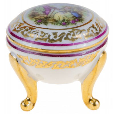 Limoges. Миниатюрная шкатулка. Фарфор, деколь, золочение. Limoges, Франция, 1960-е гг. Limoges. Миниатюрная шкатулка. Фарфор, деколь, золочение. Limoges, Франция, 1960-е гг.