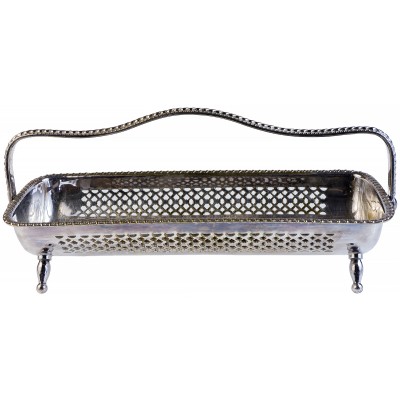 Корзинка для печенья эдвардианской эпохи. Ажурный металл, серебрение. Великобритания, первая половина ХХ века Корзинка для печенья эдвардианской эпохи. Ажурный металл, серебрение. Великобритания, первая половина ХХ века