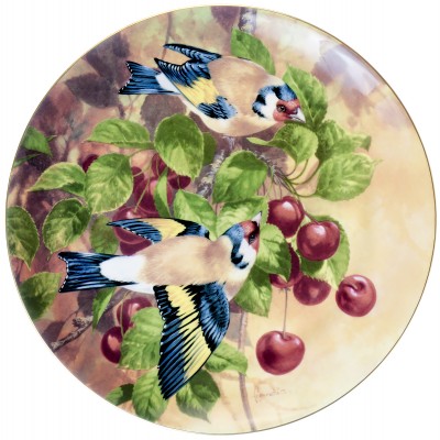 Джон Френсис "Щеглы и вишни", декоративная тарелка. Английский фарфор. Wedgwood, Великобритания, 1996 год