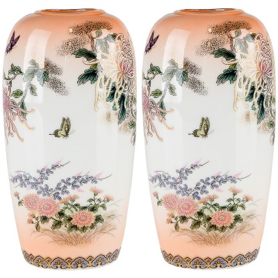 Пара небольших ваз "Цветы и бабочки". Высота 14 см. Фарфор. Япония. вторая половина 20 века