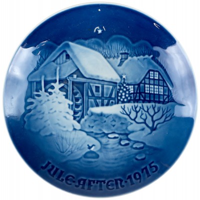 "Рождество на старой водяной мельнице", декоративная тарелка. Фарфор, ручная роспись, глазуровка. Bing and Grondah, Дания, 1969 год
