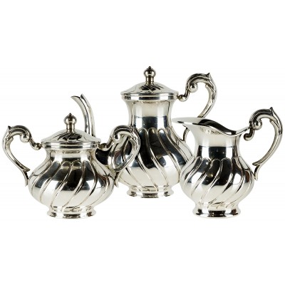 Набор для чая из 3-х предметов: чайник, сахарница и молочник. Металл, серебрение. Великобритания, середина 20 века