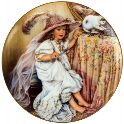 Декоративная тарелка "Девочка - картинка". Фарфор, США, 1987 год