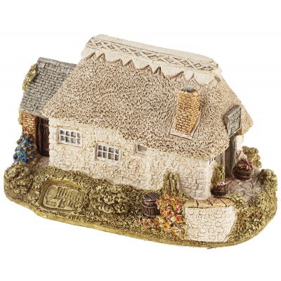 Коллекционный миниатюрный домик " Smallest Inn". Lilliput lane. Великобритания