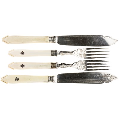 Набор для сервировки рыбы на 2 персоны: ножи и вилки. William Hutton. Великобритания