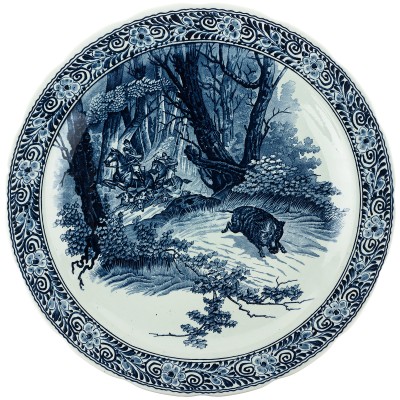 Большая декоративная тарелка "Охота на кабана". Delft. Бельгия